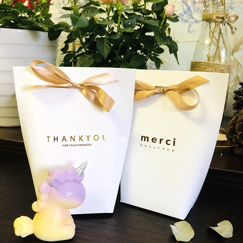50pcs White Kraft Black Paper Bag Bronzing French "Merci" Thank You Gift Box Package Wedding Party Favor Candy Bags With Ribbon